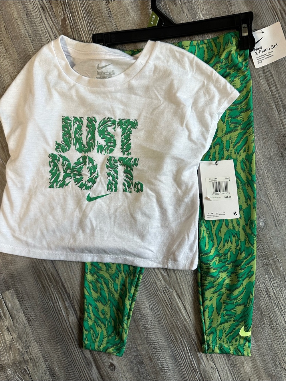 Nike White & Green 'Just Do It' Pajama Set for Kids